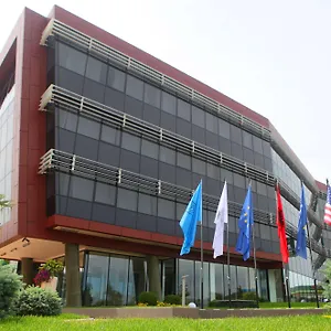 Western Premier Ark Tirana